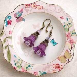 Purple Flower Dangle Earrings – Antique Vintage-Inspired Romantic Cottagecore
